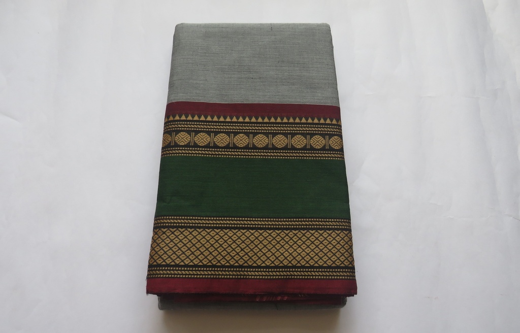 Hand woven cotton saree