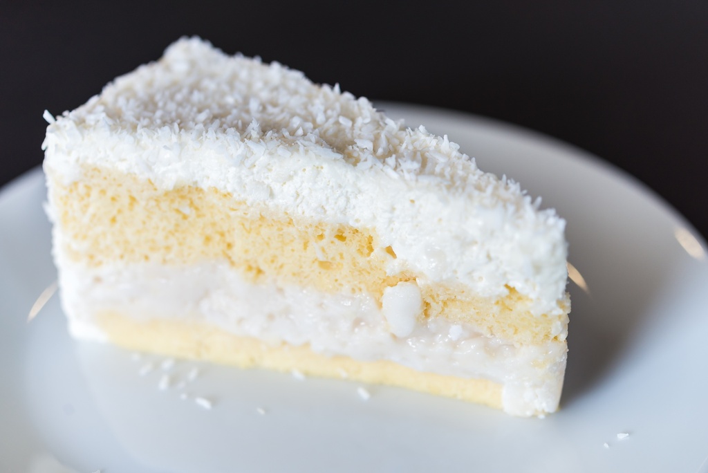 Vanilla Cake  (1 pc)